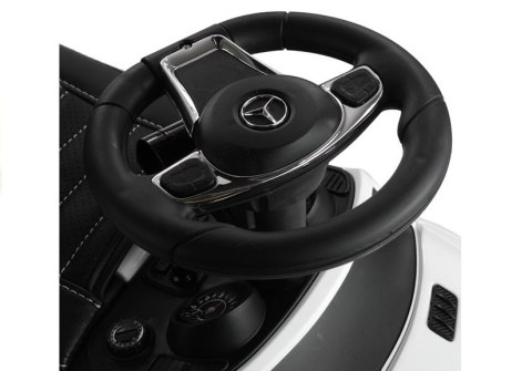 Jeździk Mercedes GLE 63 z Daszkiem Biały Jeździk Mercedes GLE 63 z Daszkiem Biały