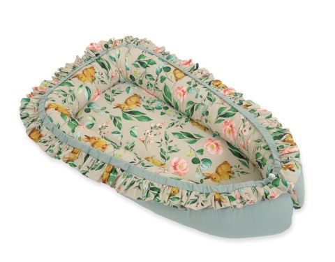Kokon niemowlęcy kojec otulacz Premium z falbanką - Rabbit with flowers Kokon niemowlęcy kojec otulacz Premium z falbanką - Rabbit with flowers