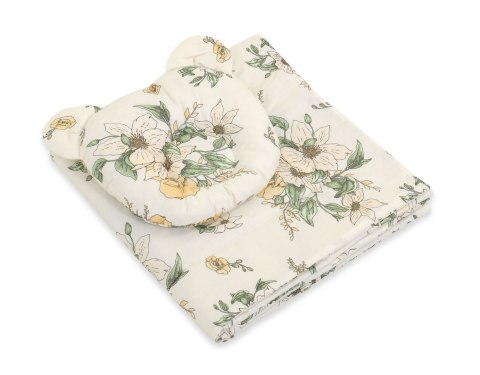 Kołderka z wypełnieniem i poduszka profilowana Miś - zestaw 2cz. - Clematis on beige Kołderka z wypełnieniem i poduszka profilowana Miś - zestaw 2cz. - Clematis on beige