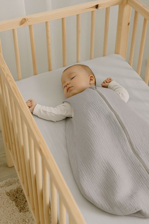 Muślinowy śpiworek dla dzieci NEWBORN 0-6 mcy TOG 1.0 - szary