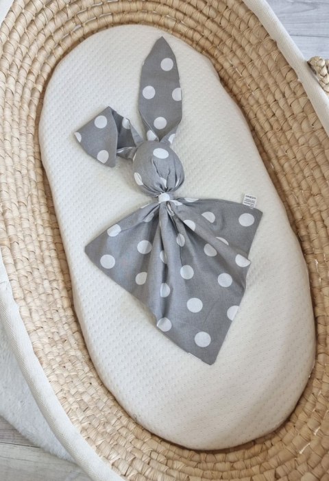 Miękka przytulanka DOUDOU kocyk króliczek z bawełny - Duże grochy na szarym