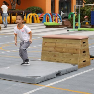 CLASSIC WORLD Drewniana Skrzynia Gimnastyczna Koń 4 Poziomy